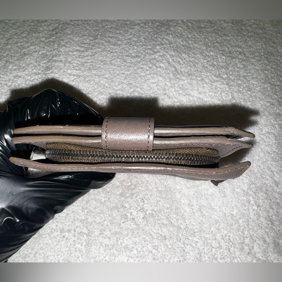 Bottega Veneta Intrecciato leather bifold wallet, Unisex. - Picture 10 of 14